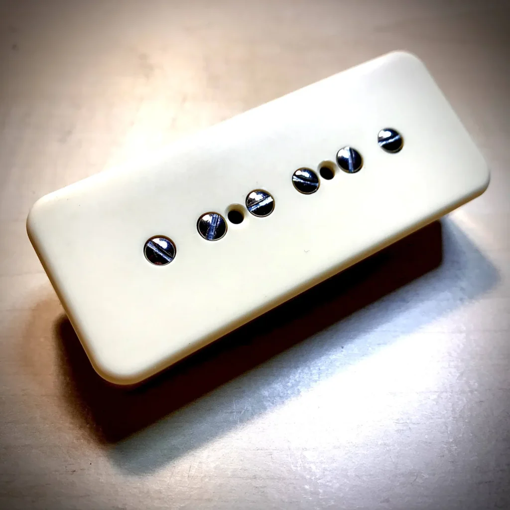 Blanc de Noir P-90 mit cremefarbener Kappe